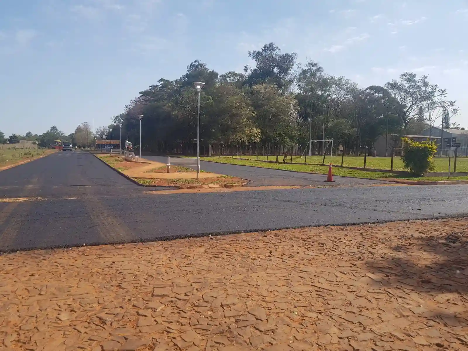 Municipalidad de Corpus Christi Gestiona Asfaltado sobre Empedrados para 11 Cuadras con Apoyo de Itaipú Binacional